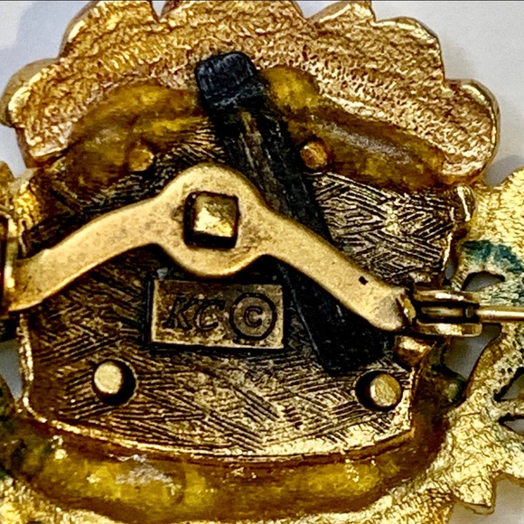 Vintage Apple Basket Pumpkins Brooch KC Kenneth Cole Enameled Brass Autumn Fall - Picture 8 of 8